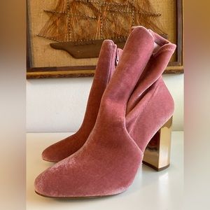 Aldo Aurelia Pink and gold, sock ankle boots. Size 9